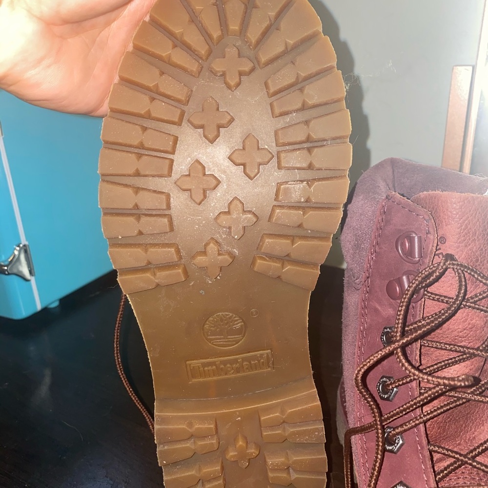 Maroon Timbs - image 4